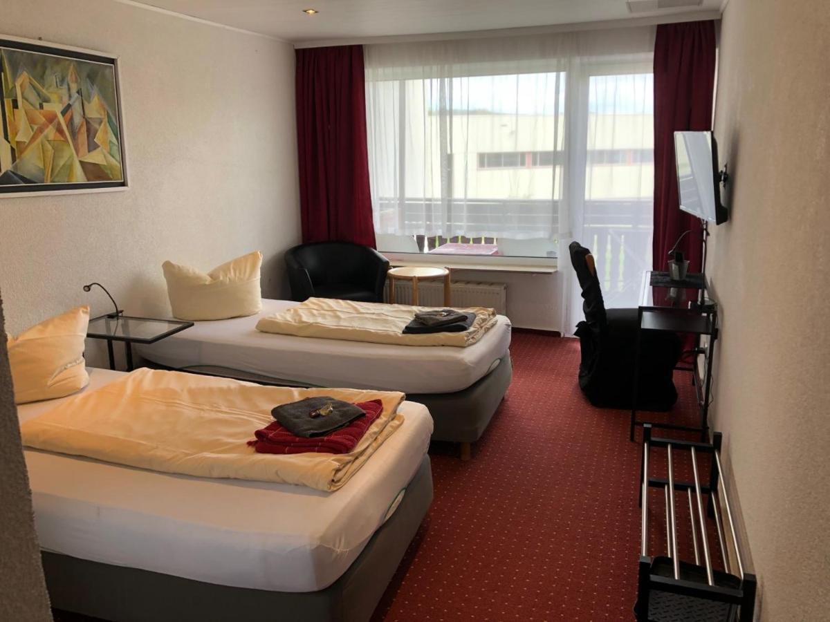 Hotel Saarland Lebach Exterior photo